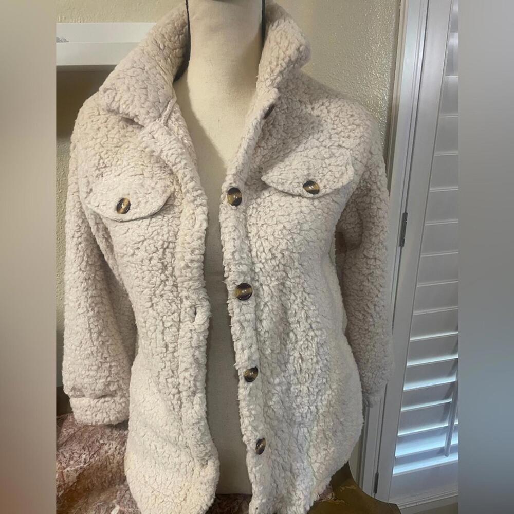 She and Sky Cozy Cream Sherpa Shirt Jacket, SIZE SMALL